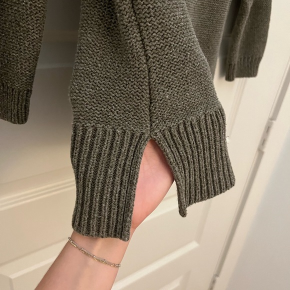 Jones New York Gray Sweater - Vintage - Like New - Picture 3 of 4